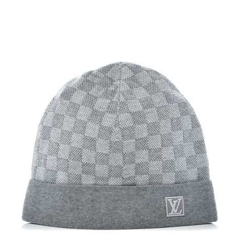 bonnet louis vuitton gris|louis vuitton beanie and scarf.